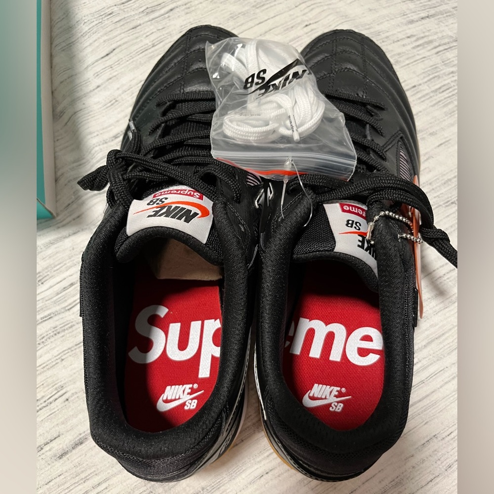 Nike Supreme Gato SB size 11